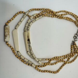 Source Unknown Cream and Tan Beaded‎ Necklace